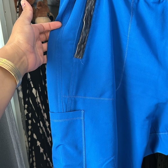 Dickies X-Large royal blue scrub jogger. Used in good condition. - Picture 5 of 7